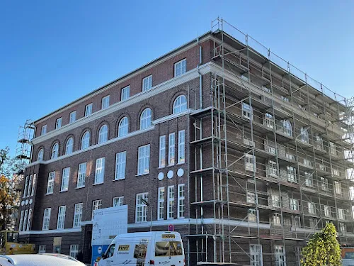 4 - Hausarztpraxis in der Neustadt, Christiane Hurel, Vera Wozniak,