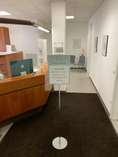 4 - Hausarztpraxis Salko Maric dr. med. (Univ. Sarajevo), Facharzt für Innere Medizin