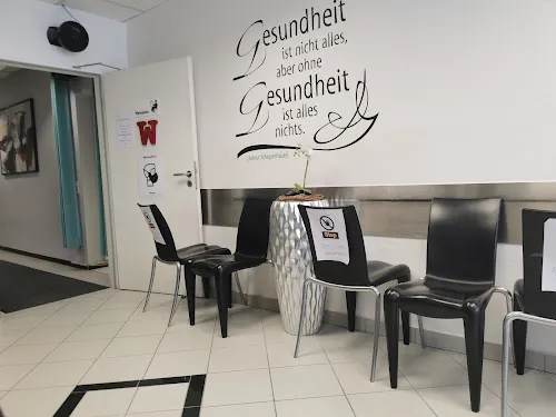 1 - Hautarztpraxis Drs.Linzbach & Schleussner