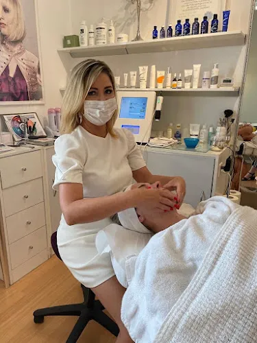 3 - Haute Coiffure André Banholzer