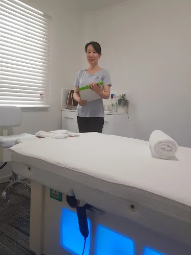 5 - Head Fx Hair Fashions Hinkler