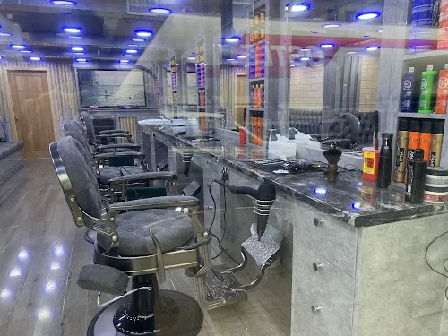 4 - Head Office Salon