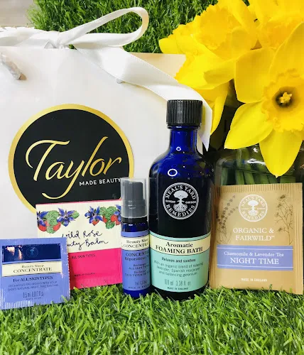 8 - Headhunters Hair Salon