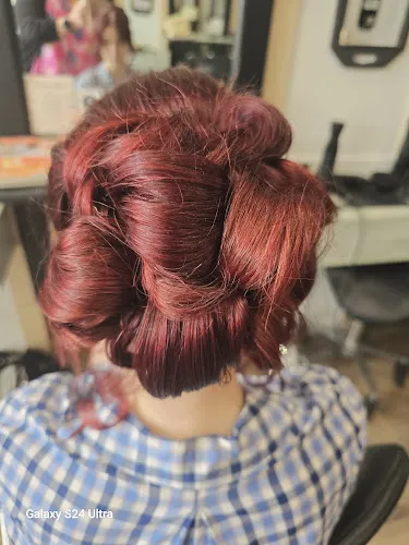 4 - Headlines Of Mount Eliza ~ HL