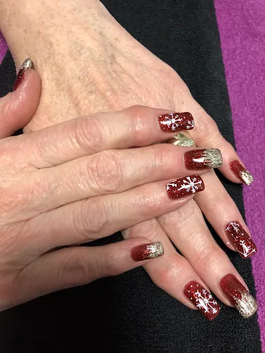 7 - Heads Up Hairdressing