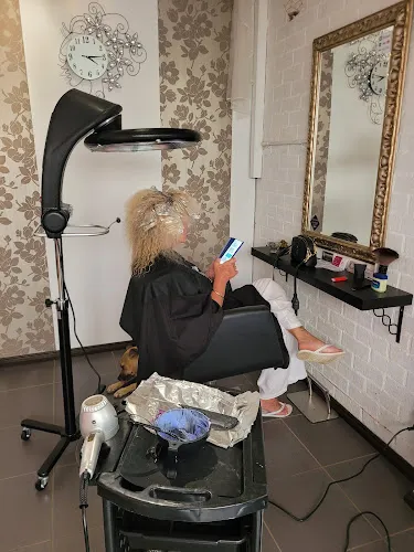 3 - Headway Hairdressing