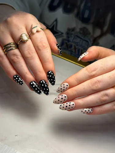 6 - Hebe & Co hairdressing