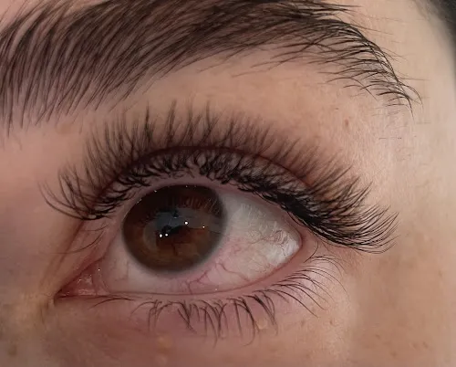 5 - Helen’s Nails & Beauty