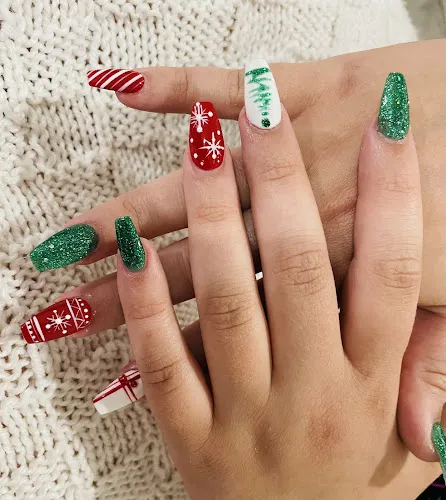 4 - Helen’s Nails & Beauty