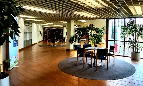 4 - Herr Abhijit Raje