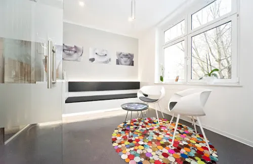 2 - Herr Dipl.-Med. Michael Haak