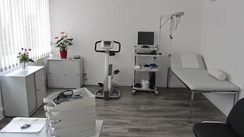 2 - Herr Dipl.-Med. Wolfgang Tennert