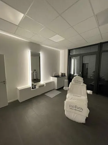 2 - Herr Dr. Dr. Michael Vogt