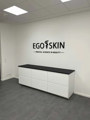 6 - Herr Dr. Dr. Michael Vogt