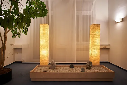 5 - Herr Dr. med. Christof Weiler