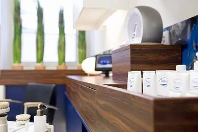 3 - Herr Dr. med. Cong Toan Nguyen