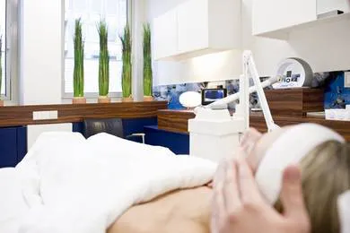 4 - Herr Dr. med. Cong Toan Nguyen