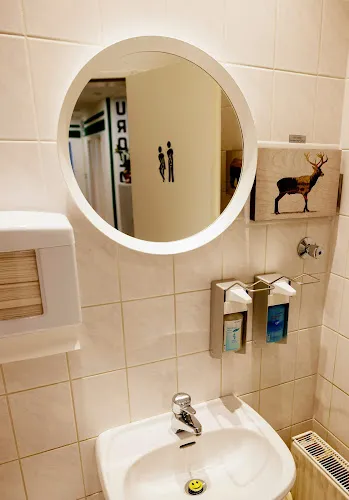 5 - Herr Dr. med. Cornelius Hönn.