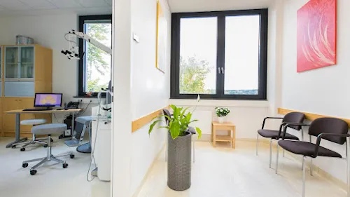 2 - Herr Dr. med. David Borquez