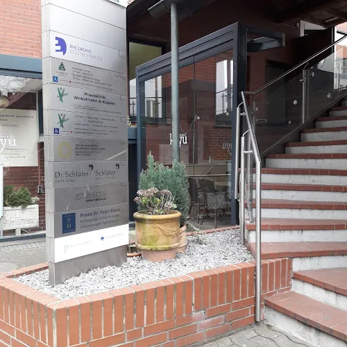 4 - Herr Dr. med. Dirk Sundermann