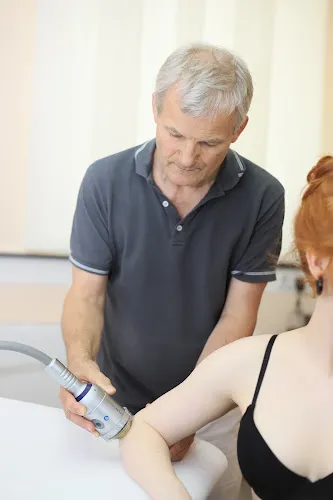 8 - Herr Dr. med. Dirk Sundermann