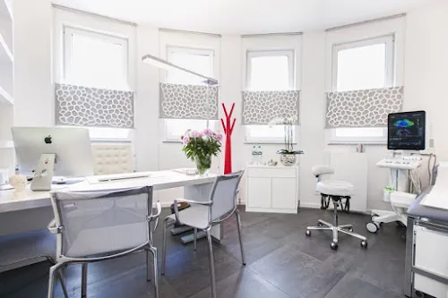 3 - Herr Dr. med. Ekkehard Kirn