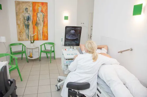 8 - Herr Dr. med. Ekkehard Kirn