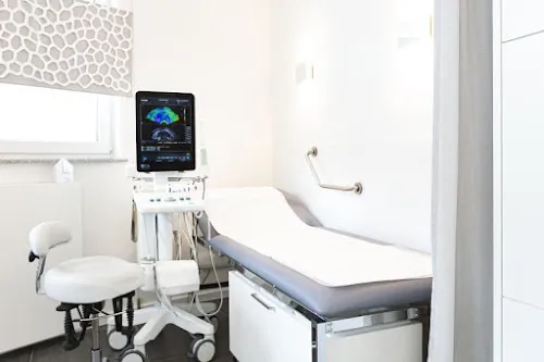 4 - Herr Dr. med. Ekkehard Kirn