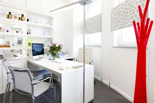 7 - Herr Dr. med. Ekkehard Kirn