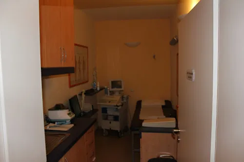 5 - Herr Dr. med. Hans Harjung