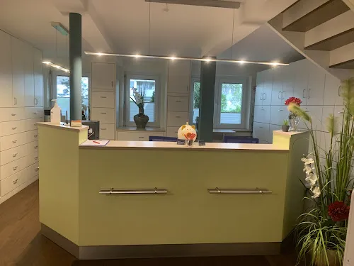 1 - Herr Dr. med. Hans Harjung