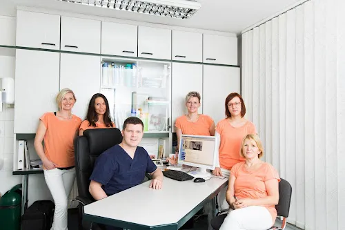 4 - Herr Dr. med. Hendrik Schirpke