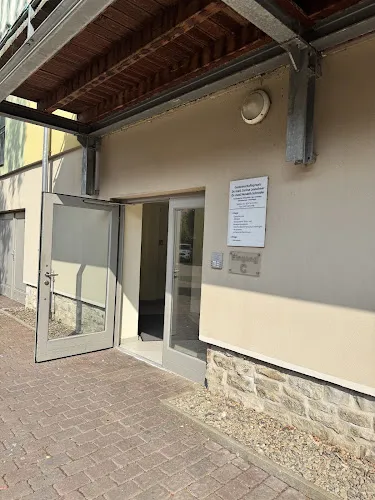 4 - Herr Dr. med. Hendrik Schrader