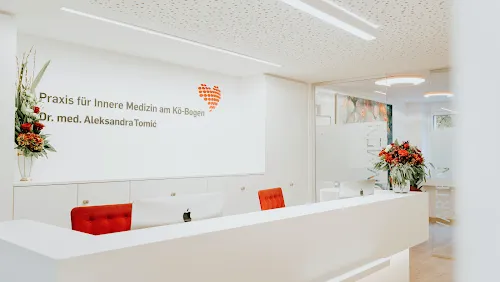 6 - Herr Dr. med. (I) Christian Reichstein