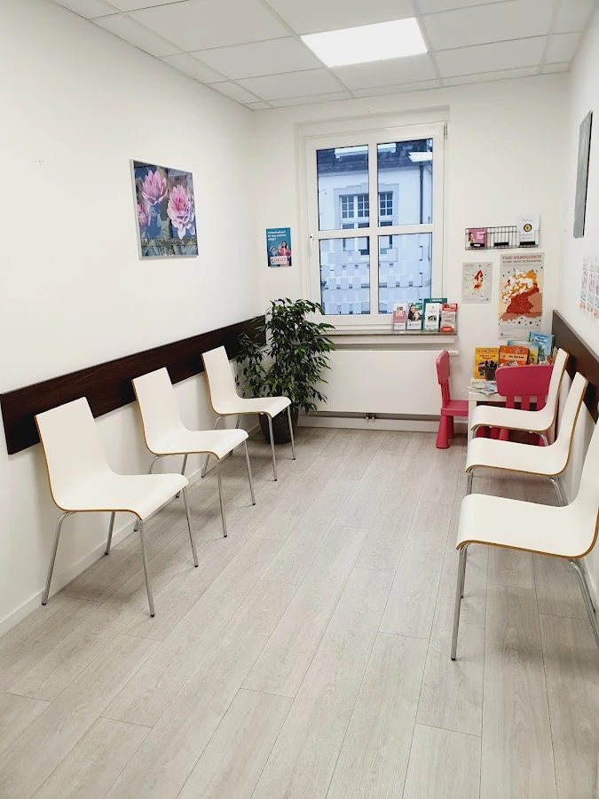 1 - Herr Dr. med. Joachim Freistühler