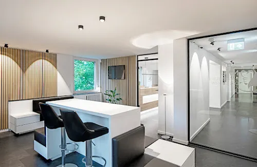 2 - Herr Dr. med. Jürgen Betz