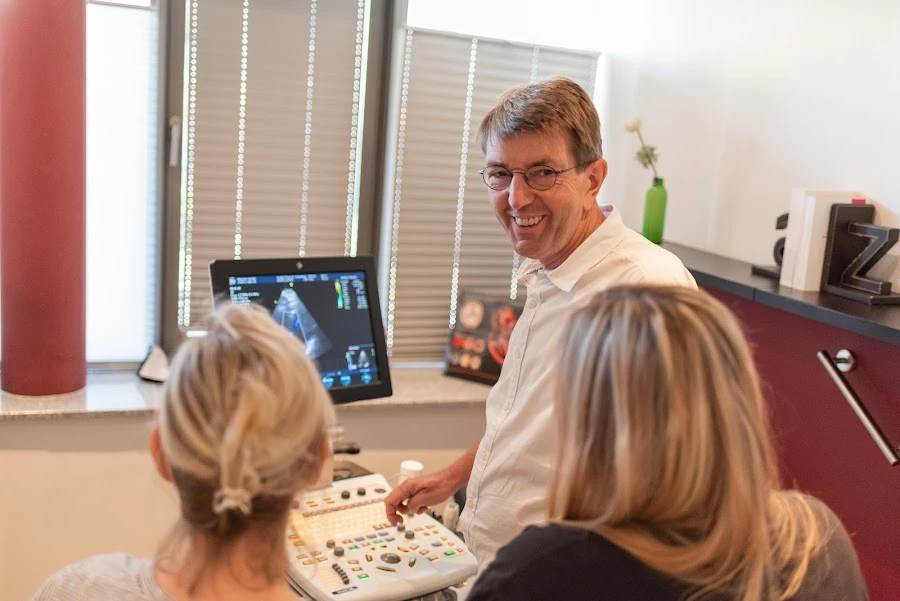 1 - Herr Dr. med. Jürgen Schlichting