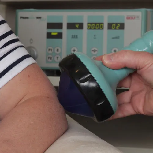 2 - Herr Dr. med. Konrad Reimann