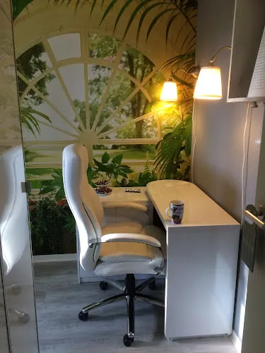 4 - Herr Dr. med. Ludger Busse