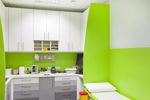 4 - Herr Dr. med. Martin Schebeck