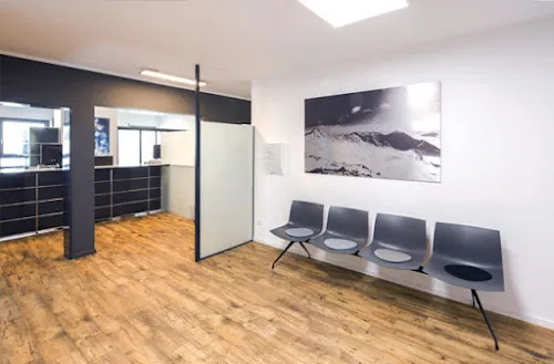 3 - Herr Dr. med. Peter-Michael Klein