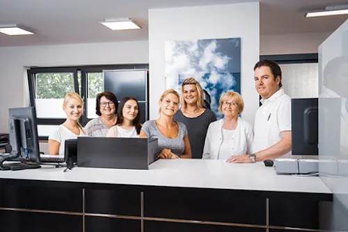 2 - Herr Dr. med. Peter-Michael Klein