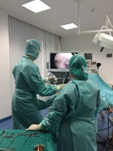 3 - Herr Dr. med. Reinhold Schmid