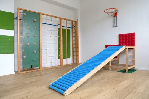 5 - Herr Dr. med. Robert Eger