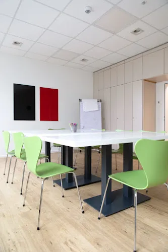 7 - Herr Dr. med. Robert Eger