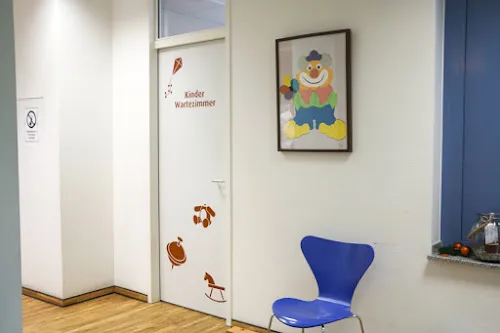 5 - Herr Dr. med. Robert Nagels