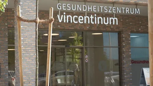 2 - Herr Dr. med. Sakar