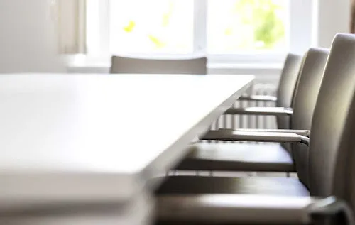 6 - Herr Dr. med. Sepehr Samandari