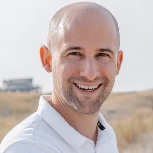 3 - Herr Dr. med. Stefan Steinert