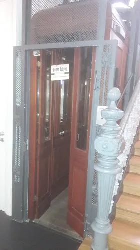 4 - Herr Dr. Rainer-Jörg Hettinger